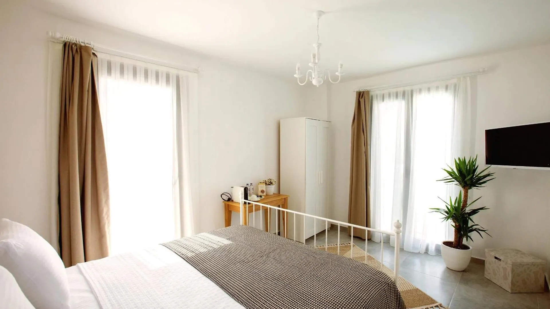 Voger Alaçatı Köyiçi Hotel